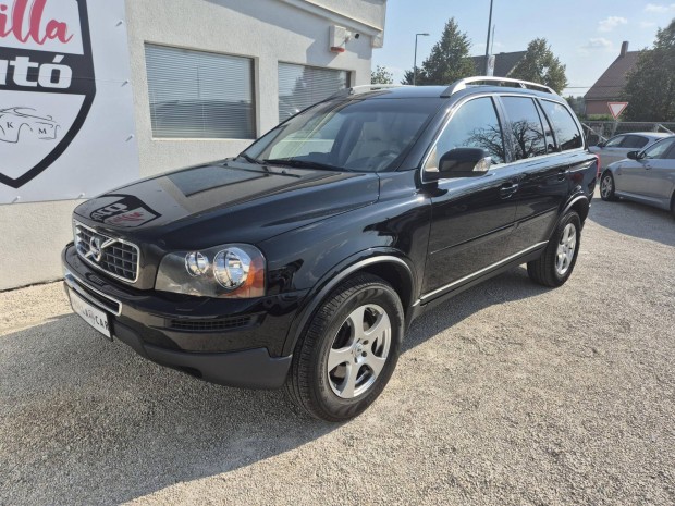 Volvo XC90 2.4 D [D5] Momentum Geartronic (7 sz...